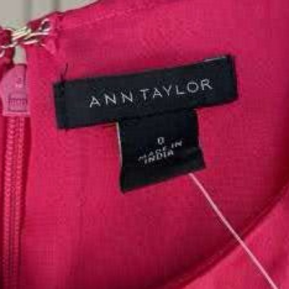 Ann Taylor Pink Dress size 0 Never worn